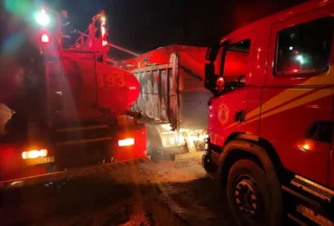Incêndio em carreta é controlado rapidamente na estrada do Batovi