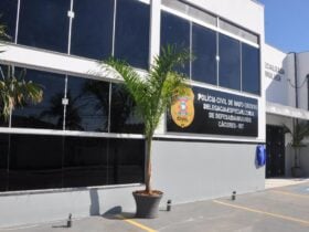 Mãe é presa em Cáceres (MT) por jogar água quente no filho de 10 anos