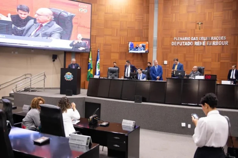 Deputados aprovam orçamento de 2026 com foco em equilíbrio fiscal e investimentos