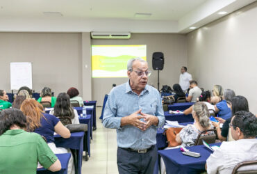 Diretores participam de palestras para reforcar aprendizagem nas escolas de Cuiaba