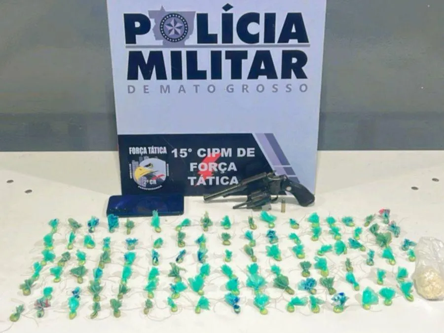 Adolescente é apreendido com arma e 100 porções de droga em Várzea Grande
