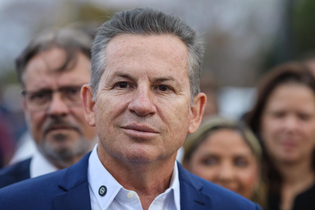 Mauro Mendes recebe prêmio nacional por avanços na alfabetização em Mato Grosso