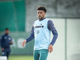 Coritiba x Criciúma: onde assistir ao vivo, escalações e tudo sobre o duelo da Série B. Imagem: JP Pacheco Coritiba