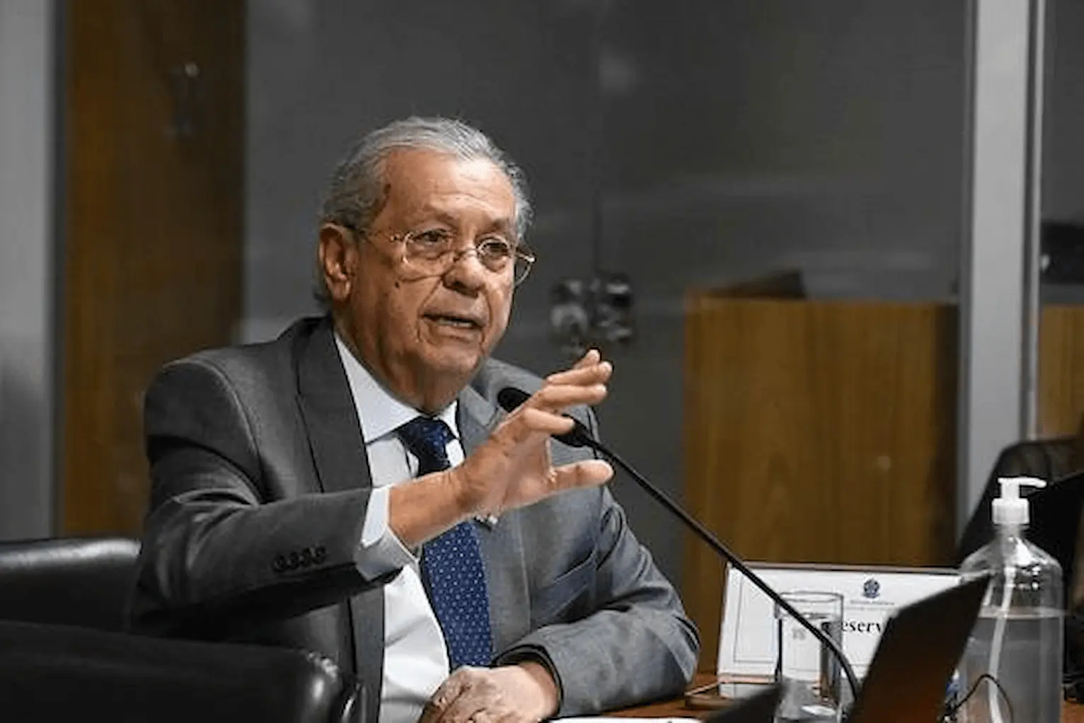 Jayme Campos denuncia má distribuição e alerta - Cidades de MT não tem médico