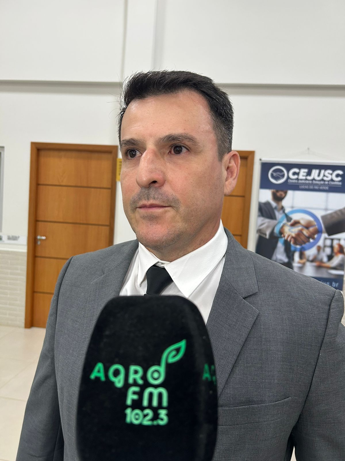 Juiz de Lucas do Rio Verde alerta população sobre golpe em nome do Fórum 82 Juiz Evandro Juarez