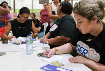 Mais de 3 mil cartoes Ser Familia ja foram entregues em 3 dias em Varzea Grande