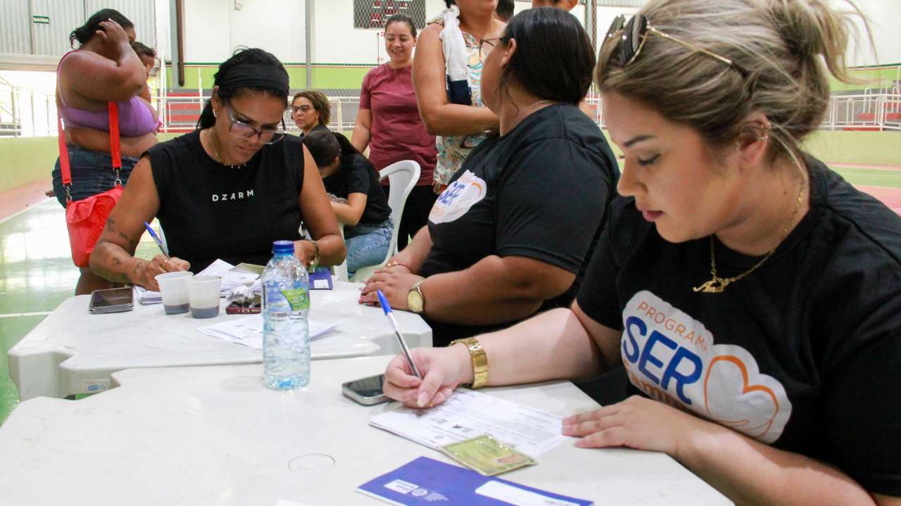 Mais de 3 mil cartoes Ser Familia ja foram entregues em 3 dias em Varzea Grande
