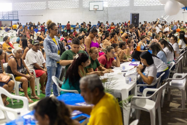 Mais de mil familias recebem cartoes do programa Ser Familia em Rondonopolis