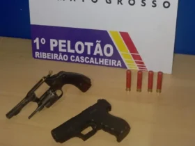 Polícia Militar prende homens por porte ilegal de arma em Ribeirão Cascalheira