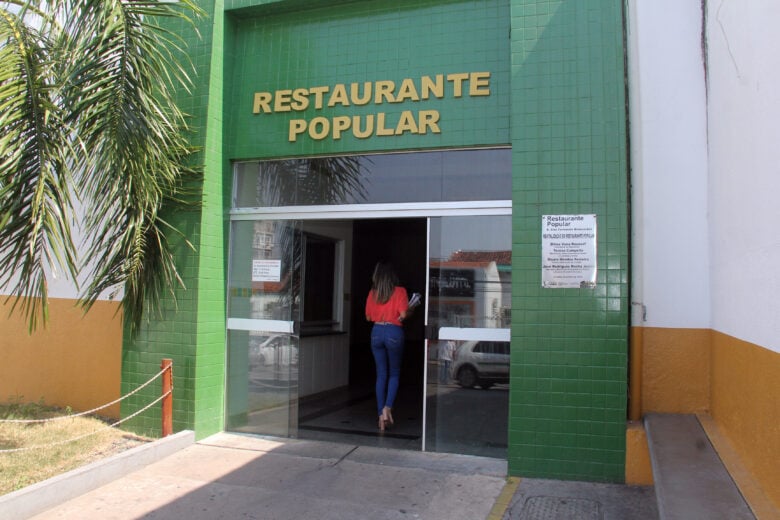 Restaurante Popular de Cuiaba faz levantamento de usuarios para aprimorar servico