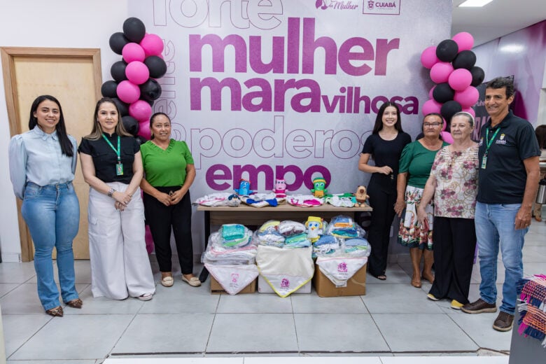 Secretaria da Mulher de Cuiaba recebe kits de enxoval confeccionados pelo Clube de Maes Sinha Maria