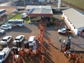 Sorriso vai a campo e aplica 245 doses em colaboradores de construtora