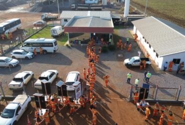 Sorriso vai a campo e aplica 245 doses em colaboradores de construtora