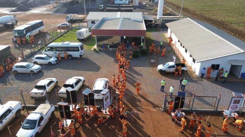 Sorriso vai a campo e aplica 245 doses em colaboradores de construtora