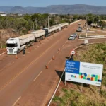 Tráfego de veículos acima de 30 toneladas está proibido; DNIT instalará balsa e ponte provisória para evitar paralisação total.