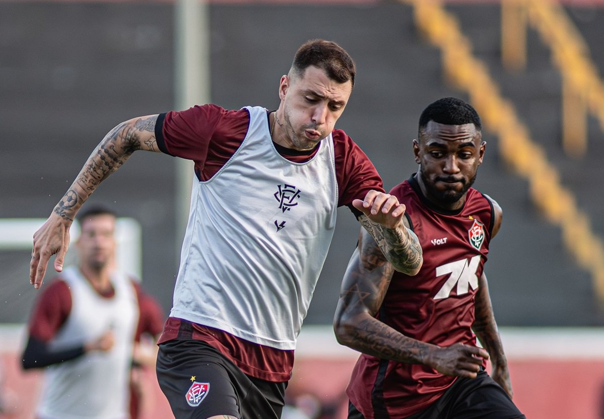 Fortaleza x Vitória: onde assistir, escalações e tudo sobre o duelo pela 23ª rodada do Brasileirão. Imagem: Victor Ferreira EC Vitória Fortaleza x Vitória: onde assistir, escalações e tudo sobre o duelo pela 23ª rodada do Brasileirão. Imagem: Victor Ferreira EC Vitória