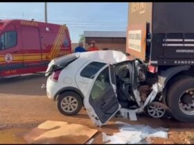 Acidente envolvendo um Palio e carreta estacionada deixa vítima fatal; perícia e Polícia Civil foram acionadas