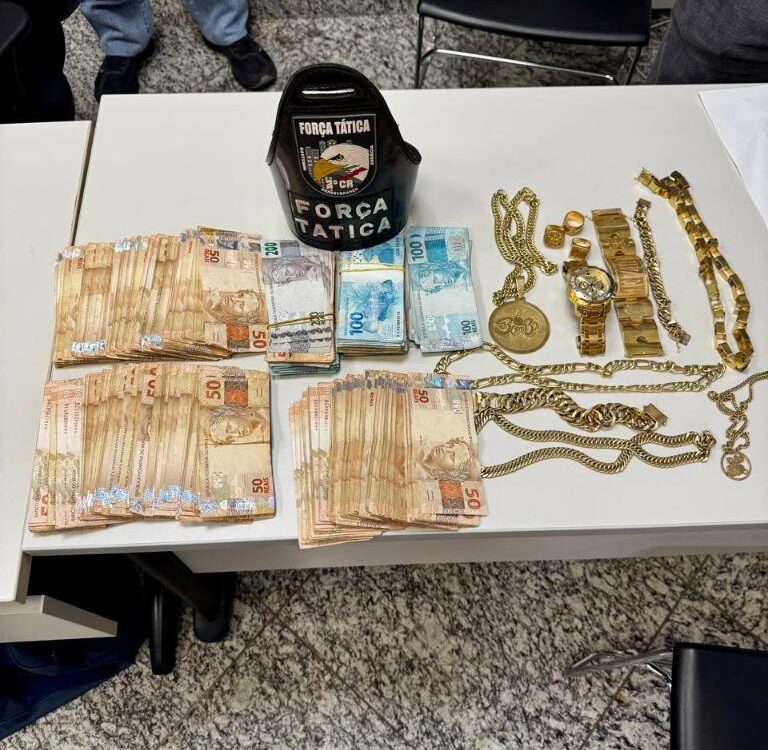 Força Tática prende trio com semijoias e drogas em Várzea Grande
