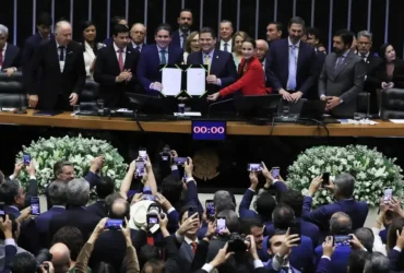 Congresso promulga PEC que altera pagamento de precatorios e beneficia estados e municípios
