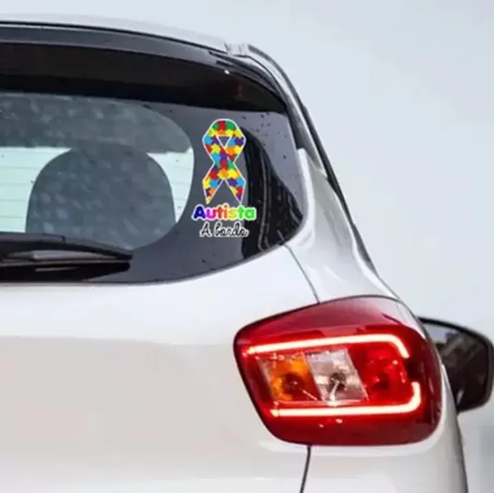 adesivo autista carro