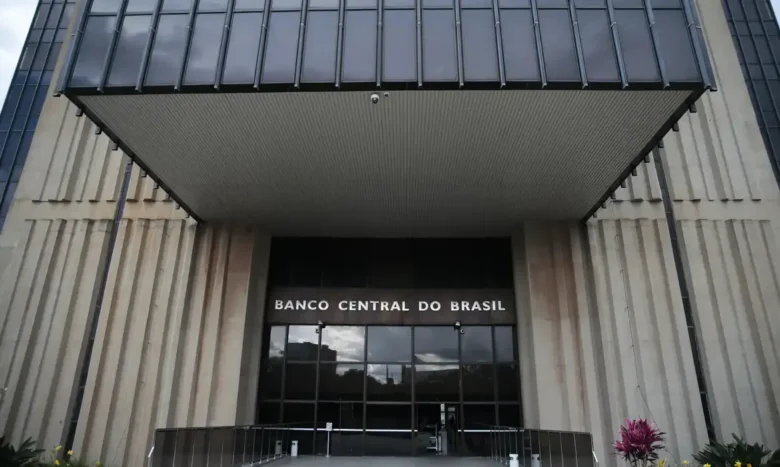 Copom inicia reunião para definir taxa de juros nesta semana