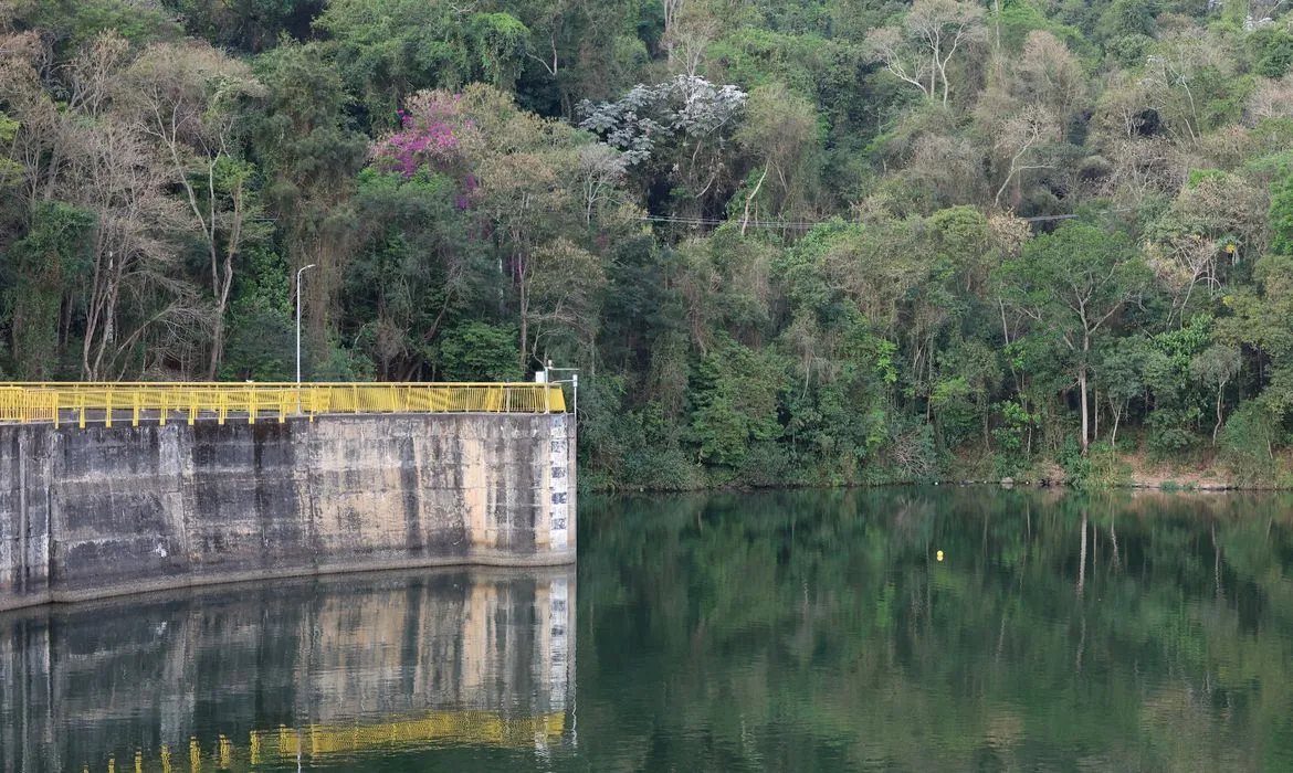 Sistema Cantareira terá captação de água reduzida a partir de outubro