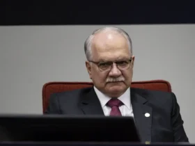 Fachin assume presidência do STF com Moraes como vice