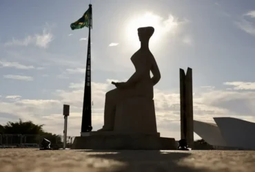 Julgamento de Bolsonaro no STF entra no segundo dia com decisões aguardadas