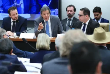 Receita deve alcançar devedores contumazes, afirma Haddad
