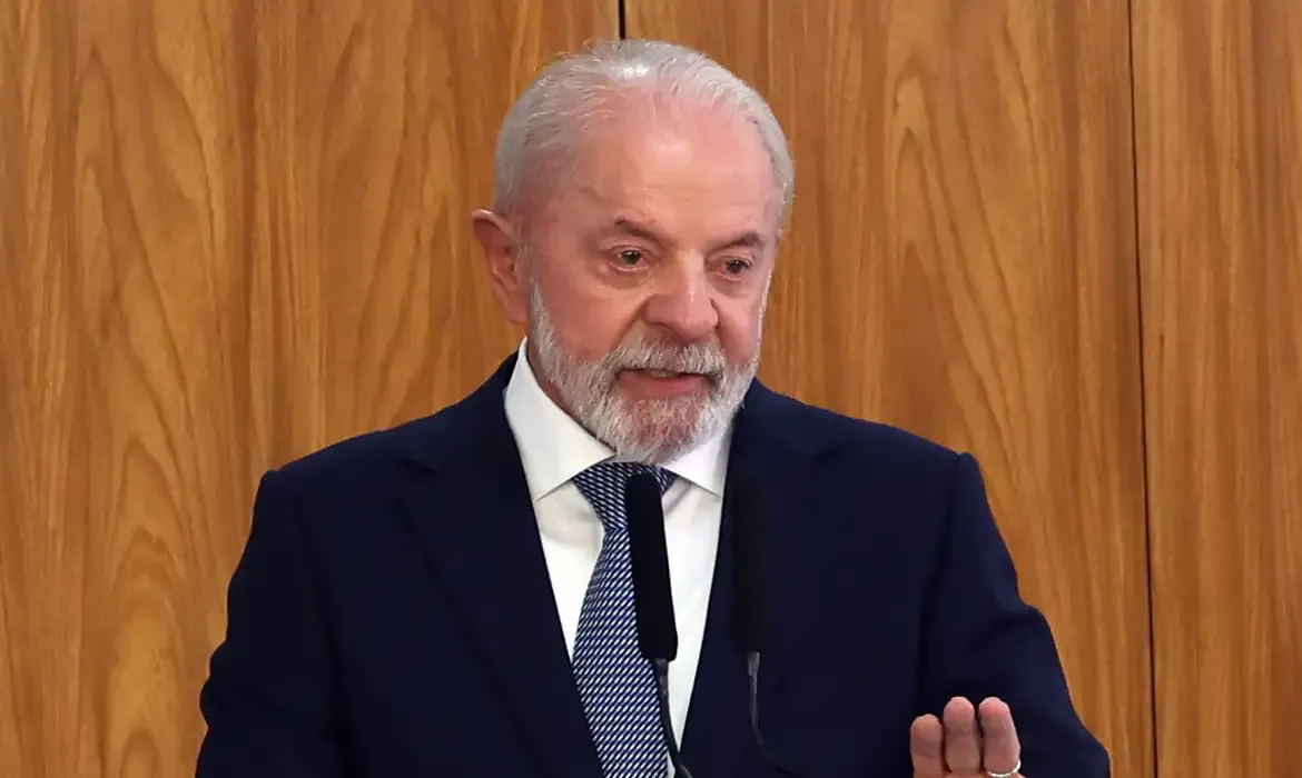 Lula discute acordo com chanceler alemão em ligação sobre COP30