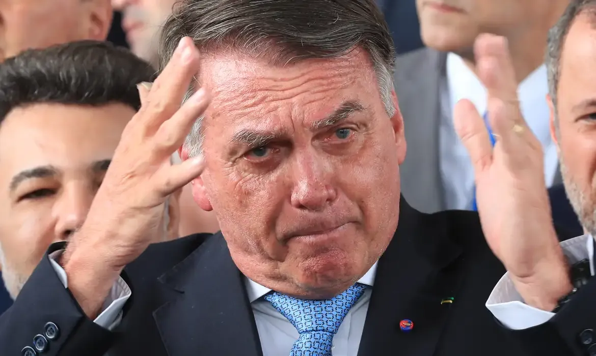 Bolsonaro e aliados ainda podem recorrer e adiar prisão após condenação