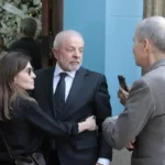 STF deve agir sem temer EUA, afirma Lula em velório de Mino Carta