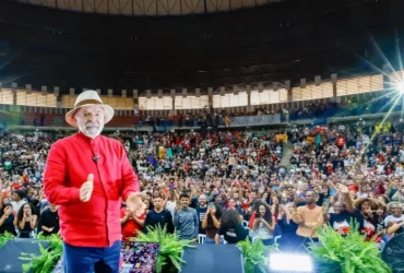 Governo investe R$ 108 milhões em cursinhos populares para ampliar acesso ao ensino superior