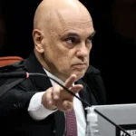 Ministro Moraes exige explicação sobre tornozeleira de Collor