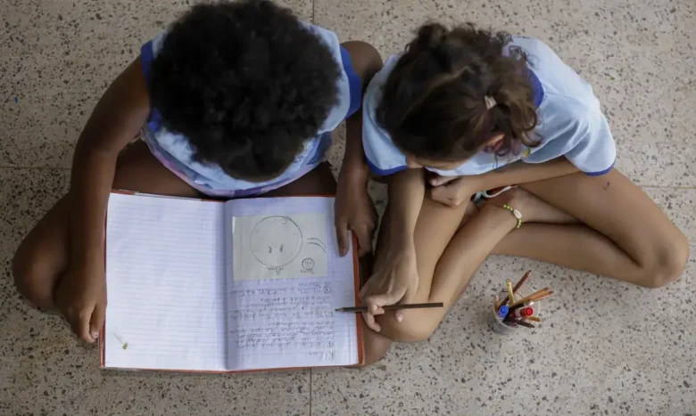 Uma em cada seis crianças sofre racismo no Brasil, aponta pesquisa