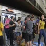 Metrô resolve falha e normaliza operação no Rio