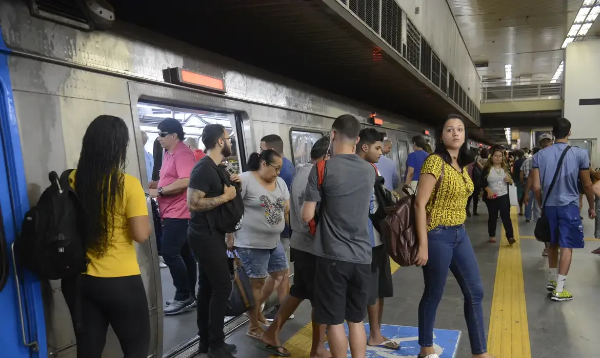 Metrô resolve falha e normaliza operação no Rio