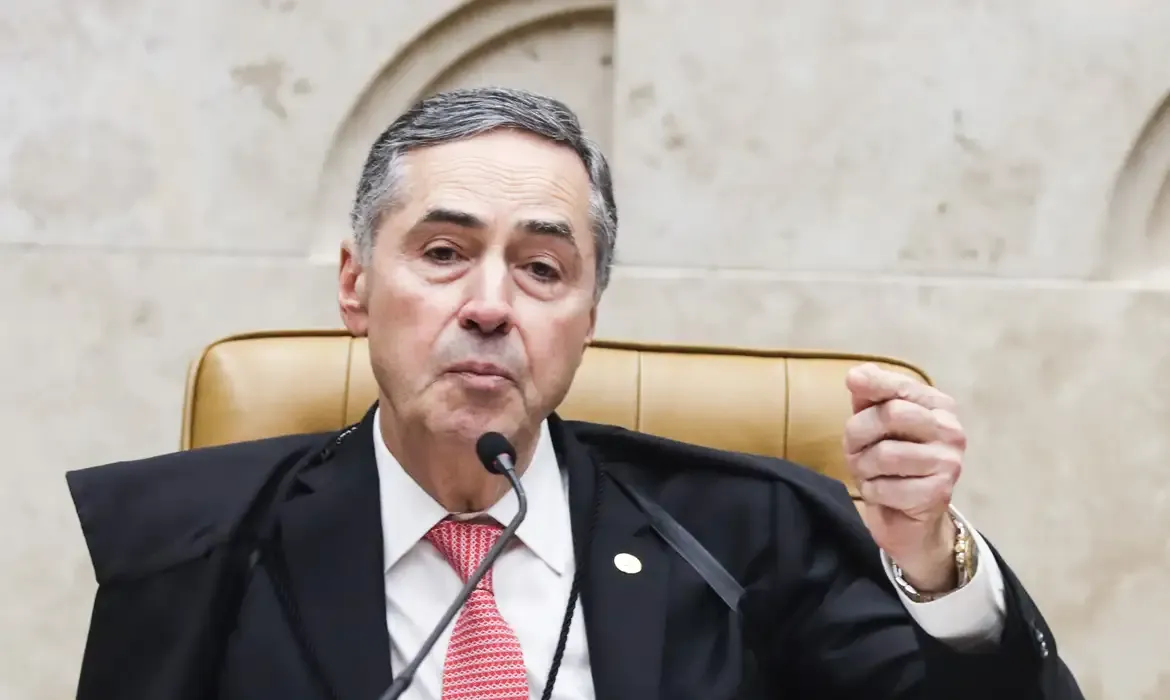 Barroso solicita retomada do julgamento sobre descriminalização do aborto no STF