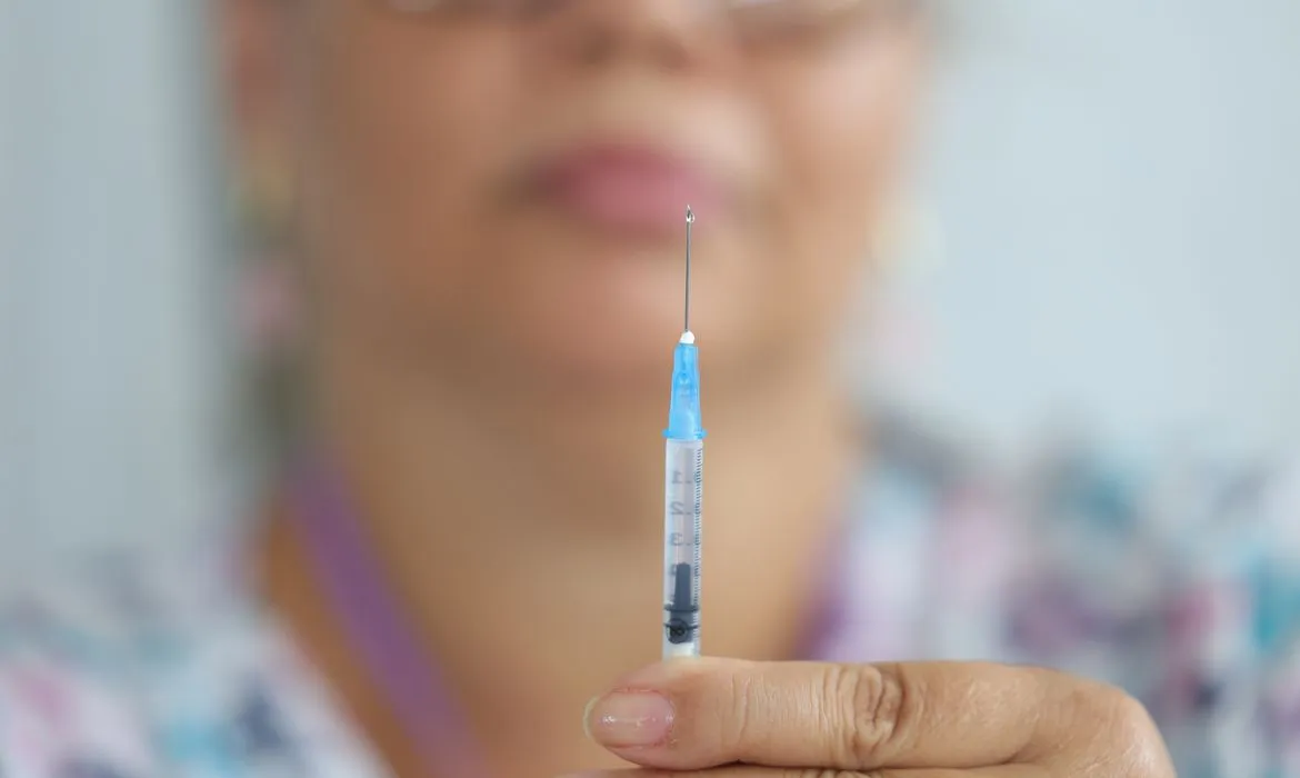 Fiocruz celebra multivacinação com foco na valorização da ciência