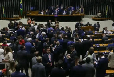 Câmara aprova isenção do IR para quem ganha até R$ 5 mil