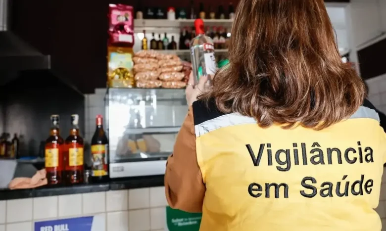 Bebida adulterada leva sindicatos a suspender venda de destilados em clubes