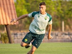 Cuiabá x Coritiba: duelo de gigantes que sonham com o acesso na Série B 2025 Imagem: AssCom Dourado