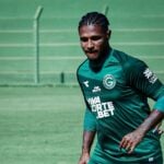 Goiás x CRB: onde assistir, escalações e detalhes do confronto pela Série B. Imagem: Divulgação Goiás