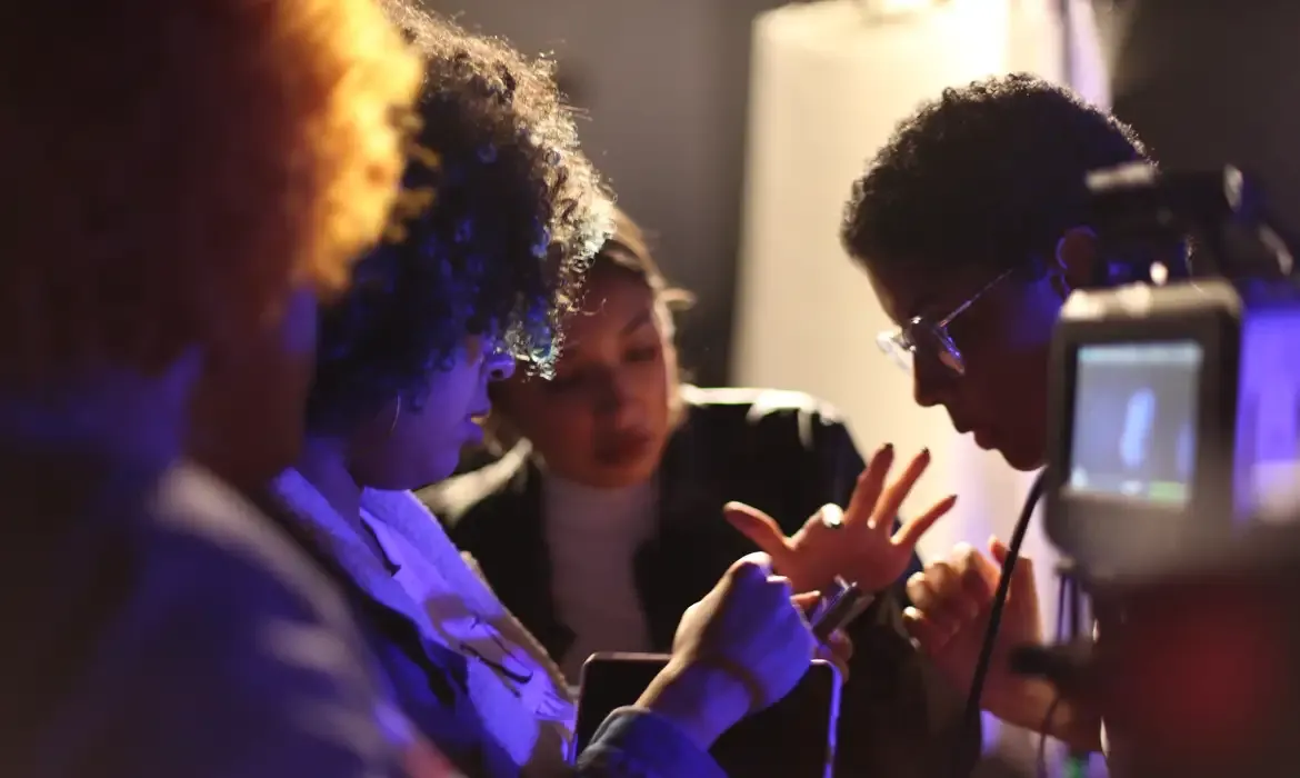 Fiocruz abre inscrições para o projeto Meninas Negras na Ciência