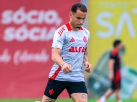 Internacional x Sport: onde assistir, escalações e tudo sobre o duelo decisivo contra o rebaixamento. Imagem: Ricardo Duarte/SCI
