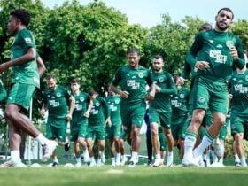 Goiás x Chapecoense: onde assistir, escalações e tudo sobre o confronto direto pelo G4 da Série B. Imagem: Divulgação Goiás