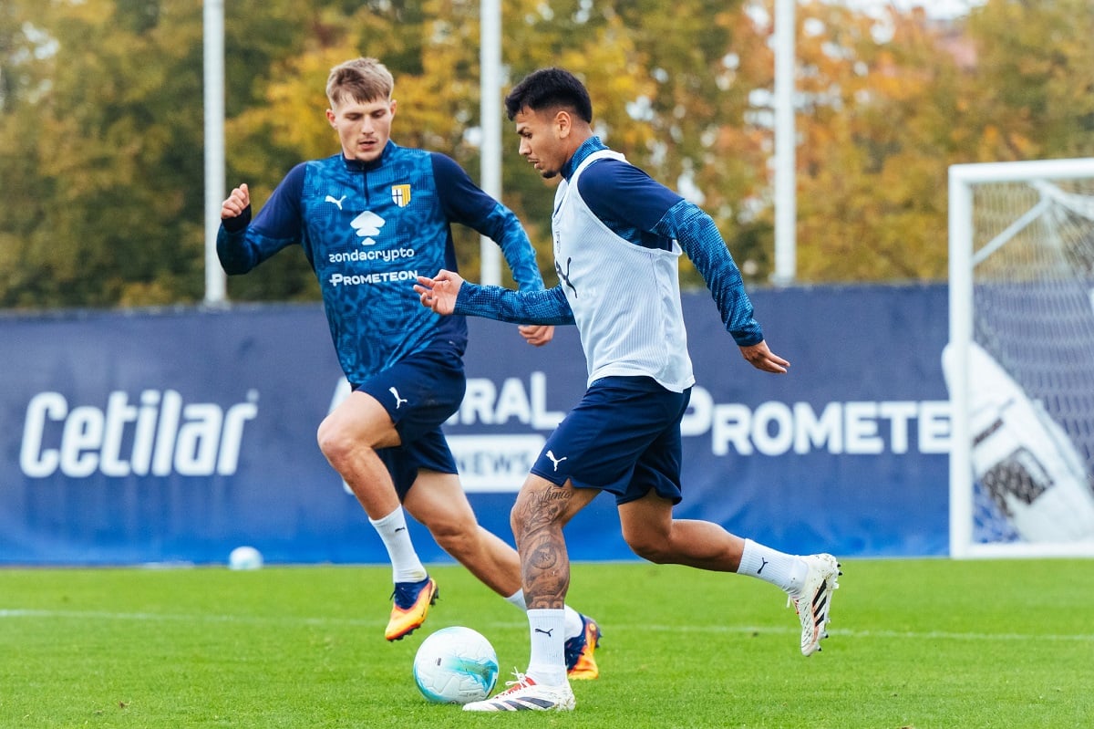 Roma x Parma ao vivo: onde assistir, escalações e palpites pelo Campeonato Italiano. Imagem: Divulgação Parma Roma x Parma ao vivo: onde assistir, escalações e palpites pelo Campeonato Italiano. Imagem: Divulgação Parma