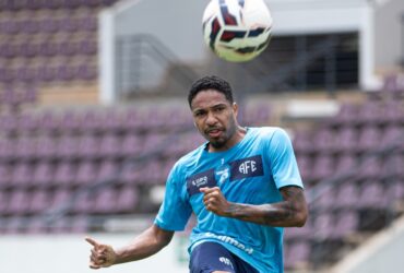 Ferroviária x Paysandu ao vivo: duelo decisivo na Série B e tudo sobre o jogo desta segunda-feira. Imagem: Divulgação Ferroviária