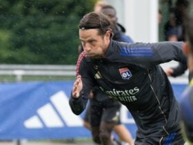 Lyon x FC Basel: onde assistir ao vivo e escalações do confronto europeu. Imagem: Divulgação Lyon