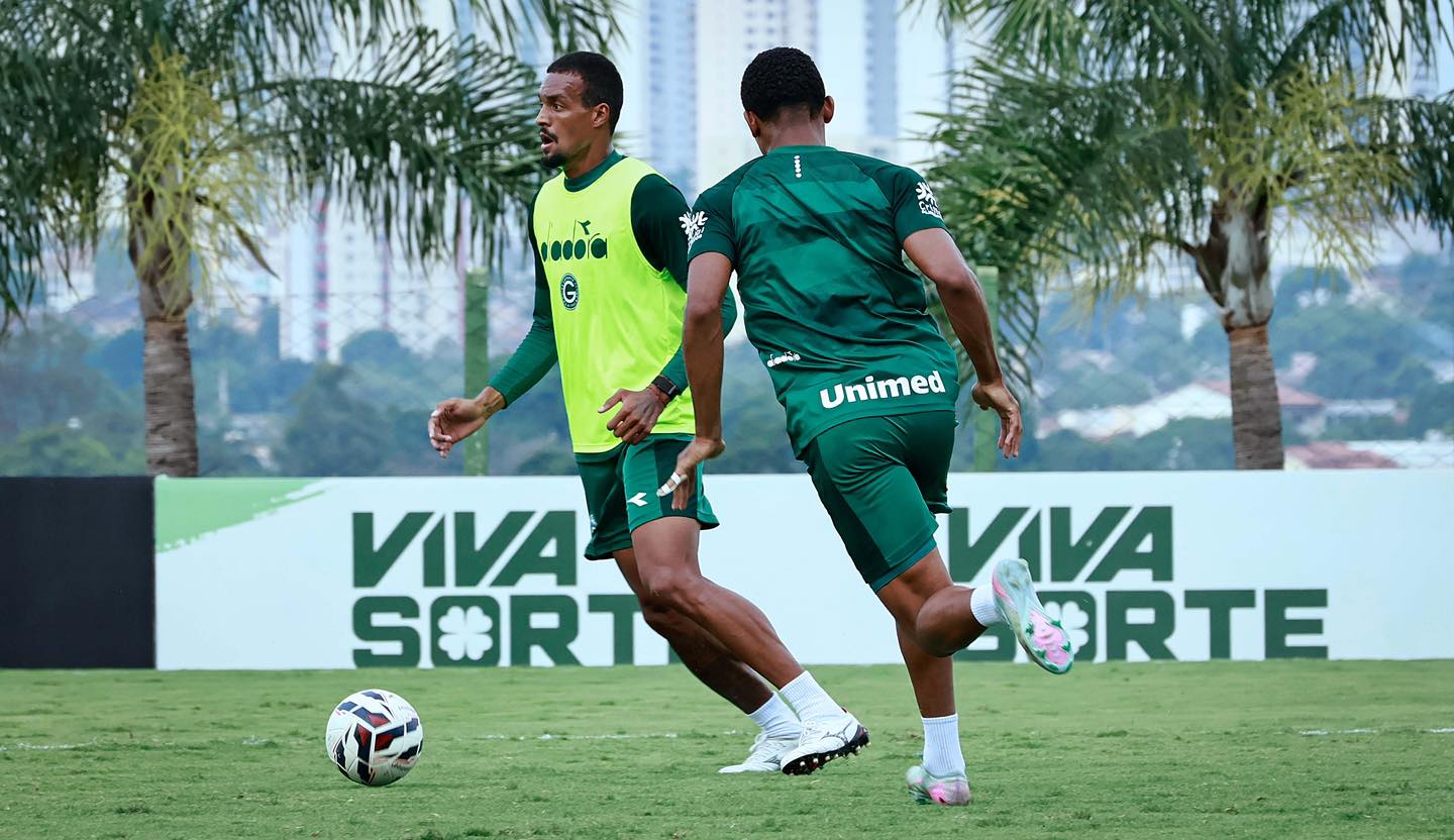 Goiás x Athletico: onde assistir, escalações e tudo sobre o duelo decisivo pela Série B 2025. Imagem: Divulgação Goiás